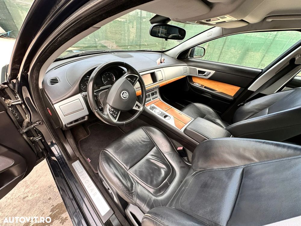 Jaguar XF 3.0 V6 - 9