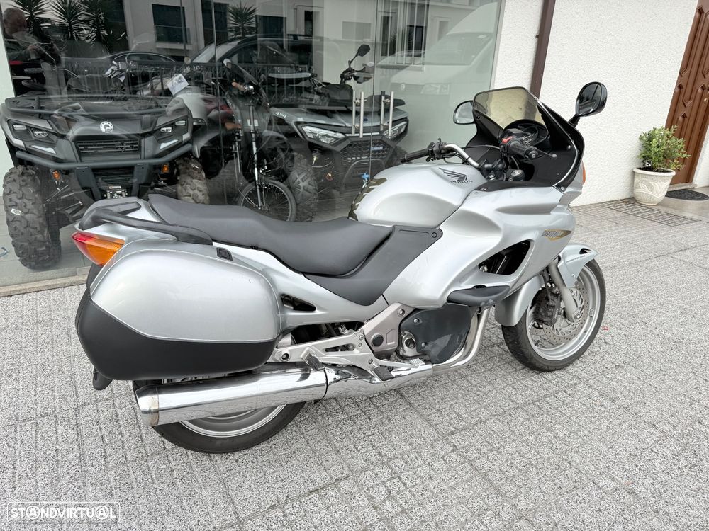 Honda Deauville NT 650 - 2