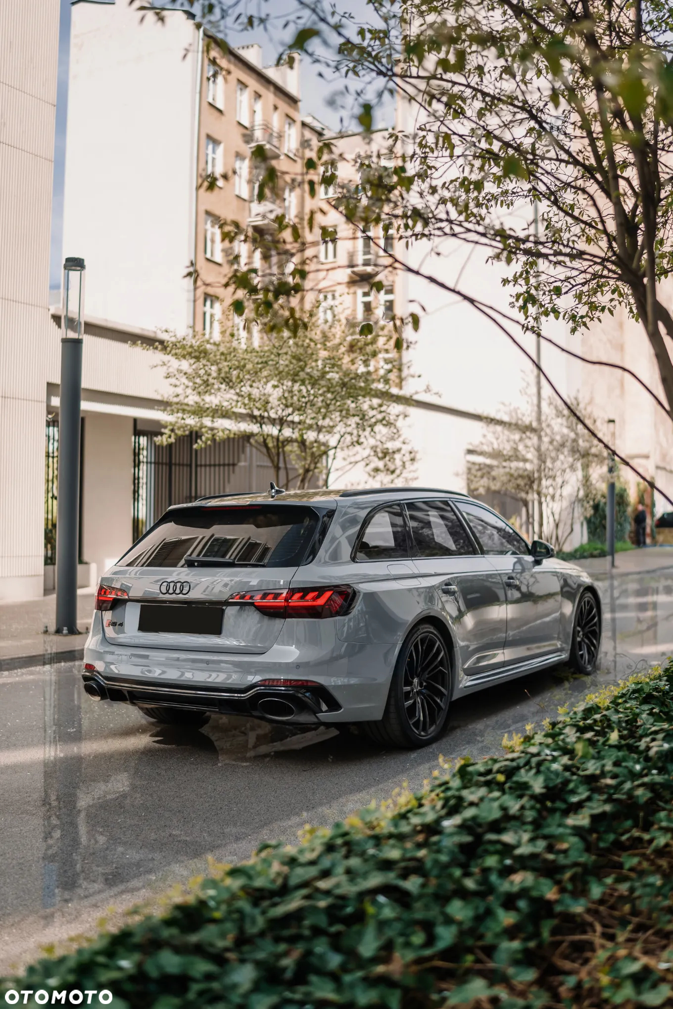Audi RS4 TFSI Quattro Tiptronic - 10
