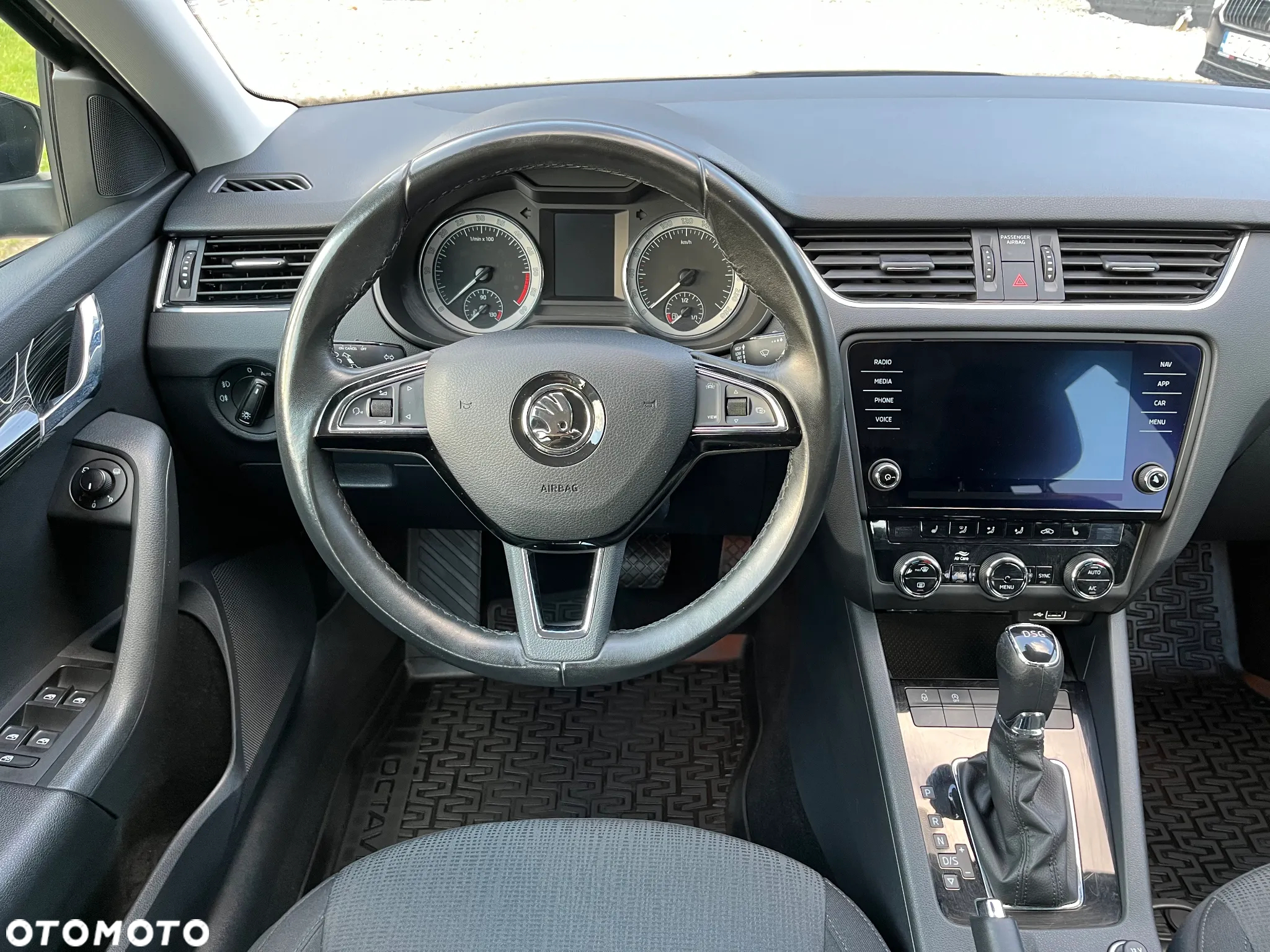 Skoda Octavia 2.0 TDI SCR Style DSG - 10