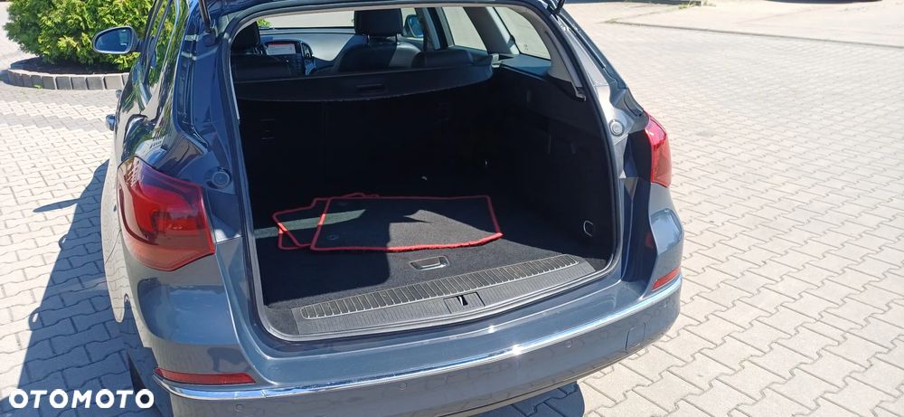 Opel Astra 1.4 T Cosmo EU6 - 10