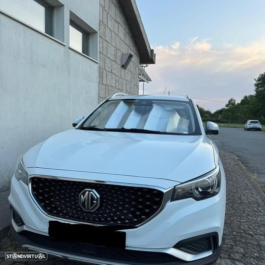 MG ZS Luxury - 1
