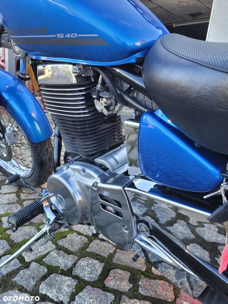 Suzuki Boulevard - 13