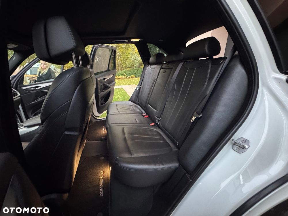 BMW X5 xDrive40d Sport-Aut - 17