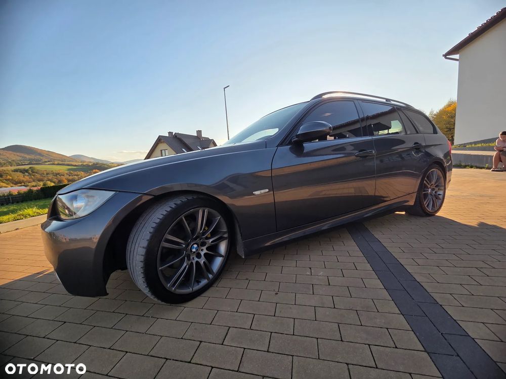 BMW Seria 3 325i - 3
