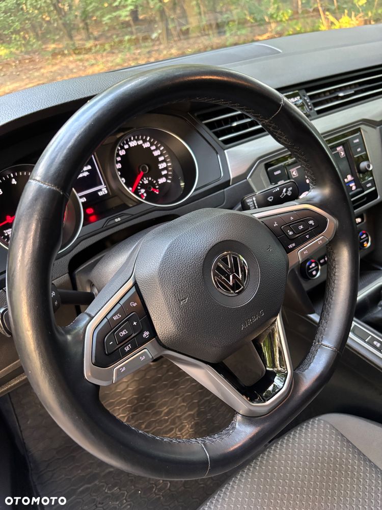Volkswagen Passat 1.5 TSI EVO Elegance - 22