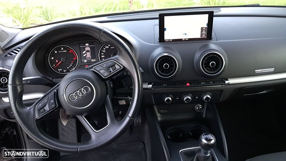 Audi A3 Sportback 1.6 TDI Sport - 23