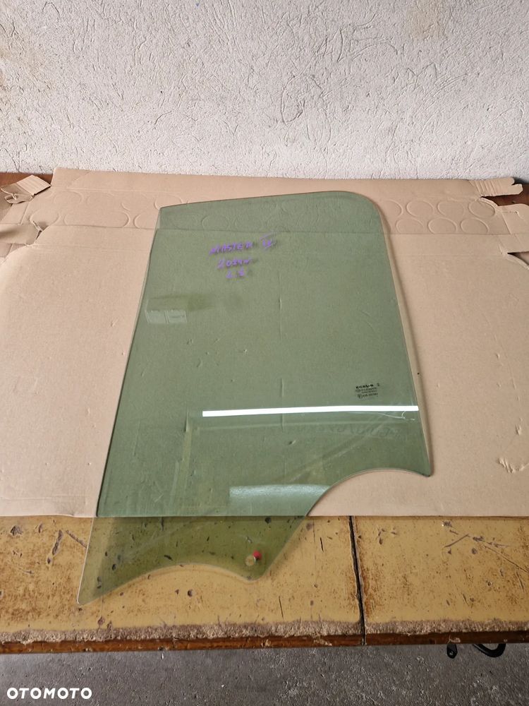 SZYBA LEWA DRZWI RENAULT MASTER IV 2024r