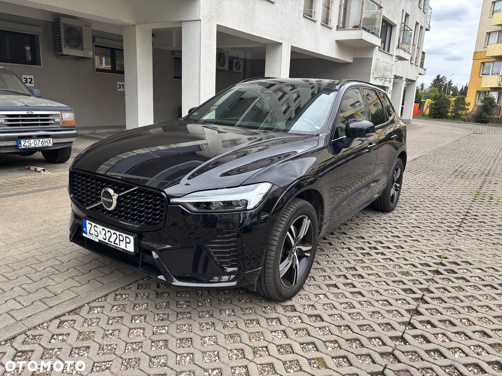 Volvo XC 60 B4 D AWD Plus Dark - 1