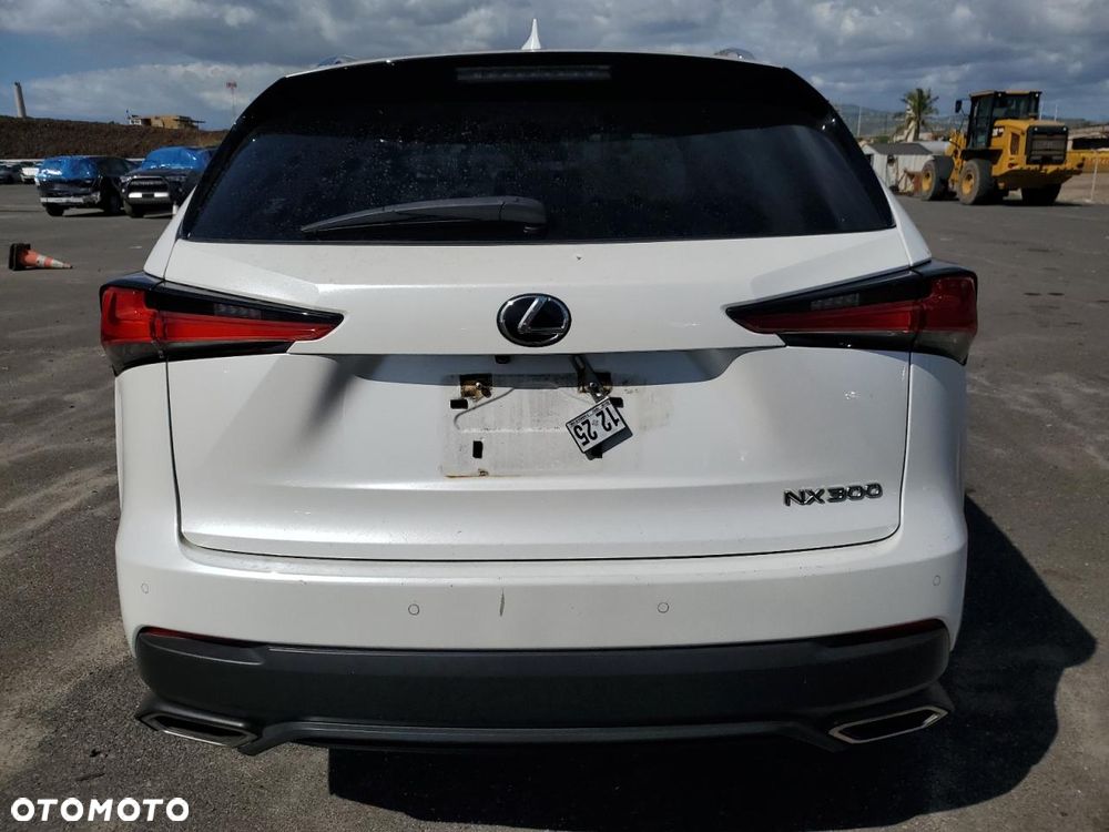 Lexus NX - 6