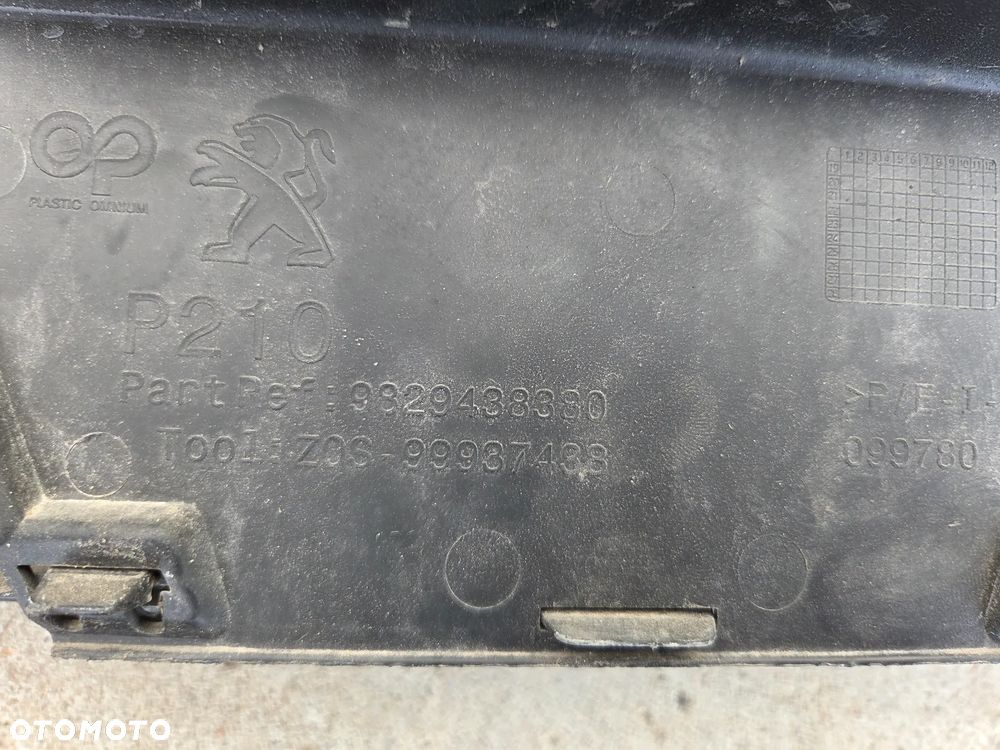 Grill Atrapa kratka zderzaka przedniego Peugeot 208 II - 14