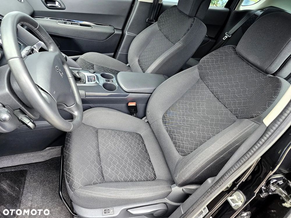 Peugeot 3008 - 18