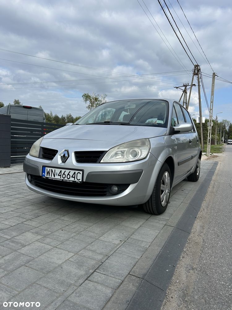 Renault Scenic - 1