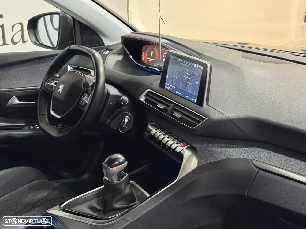 Peugeot 3008 1.5 BlueHDi Allure Pack - 33