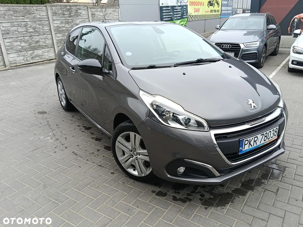 Peugeot 208 82 PureTech Style - 17