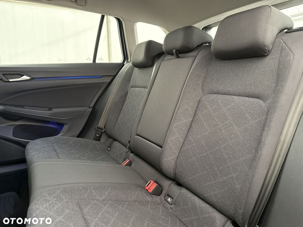 Volkswagen Golf - 18