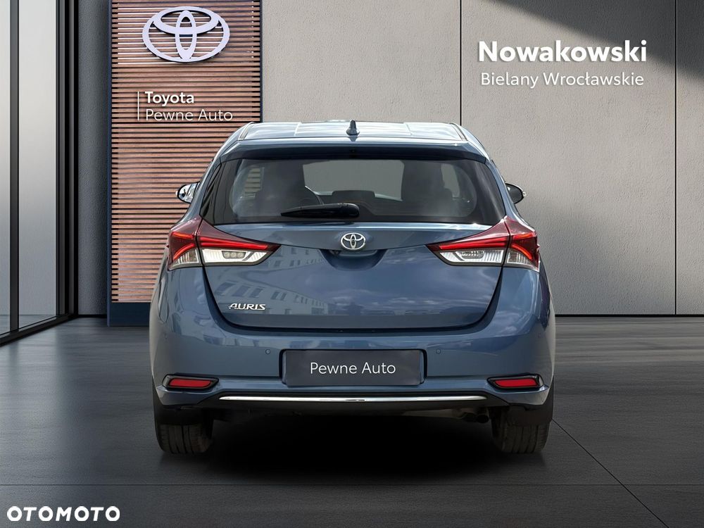 Toyota Auris - 5