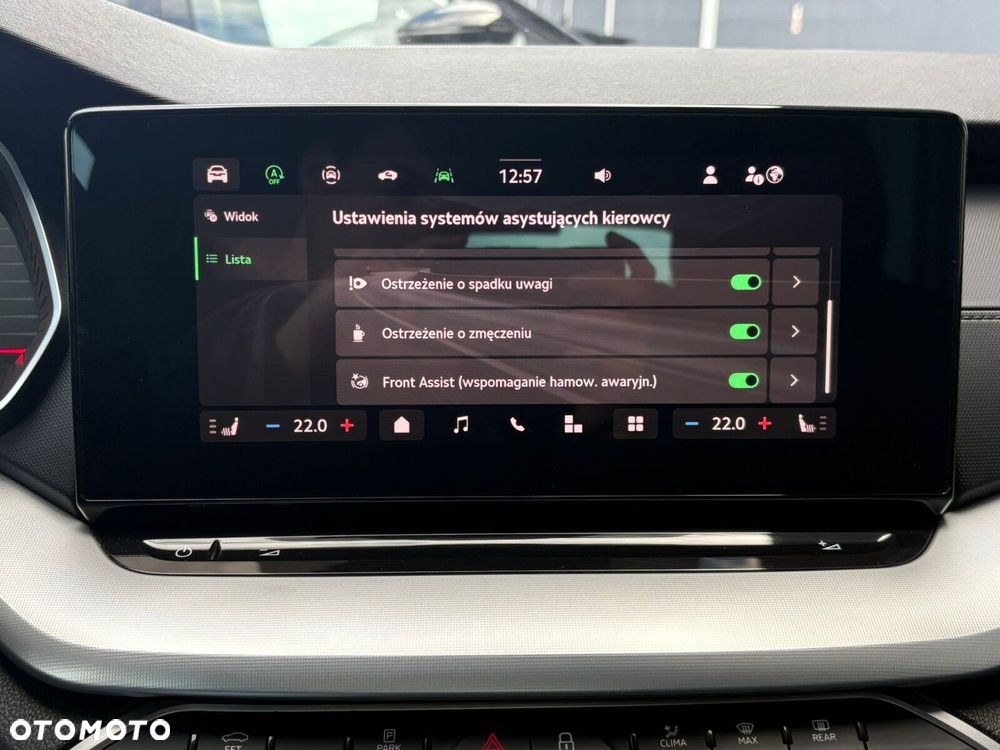 Skoda Octavia 1.5 TSI mHEV Selection DSG - 25
