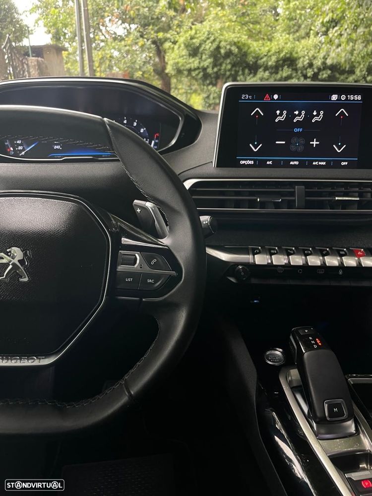 Peugeot 3008 1.2 PureTech Allure EAT8 - 18