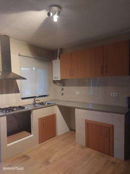 Aluga se casa T1 - Grande imagem: 2/5