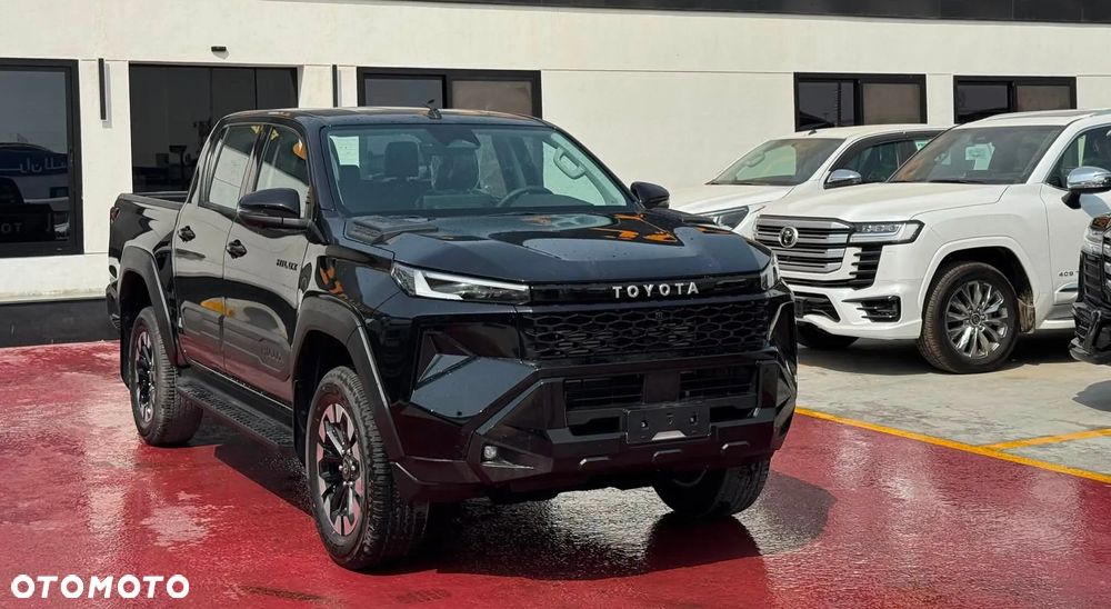 Toyota Hilux 2.8 D-4D Double Cab GR Sport II 4x4 - 1