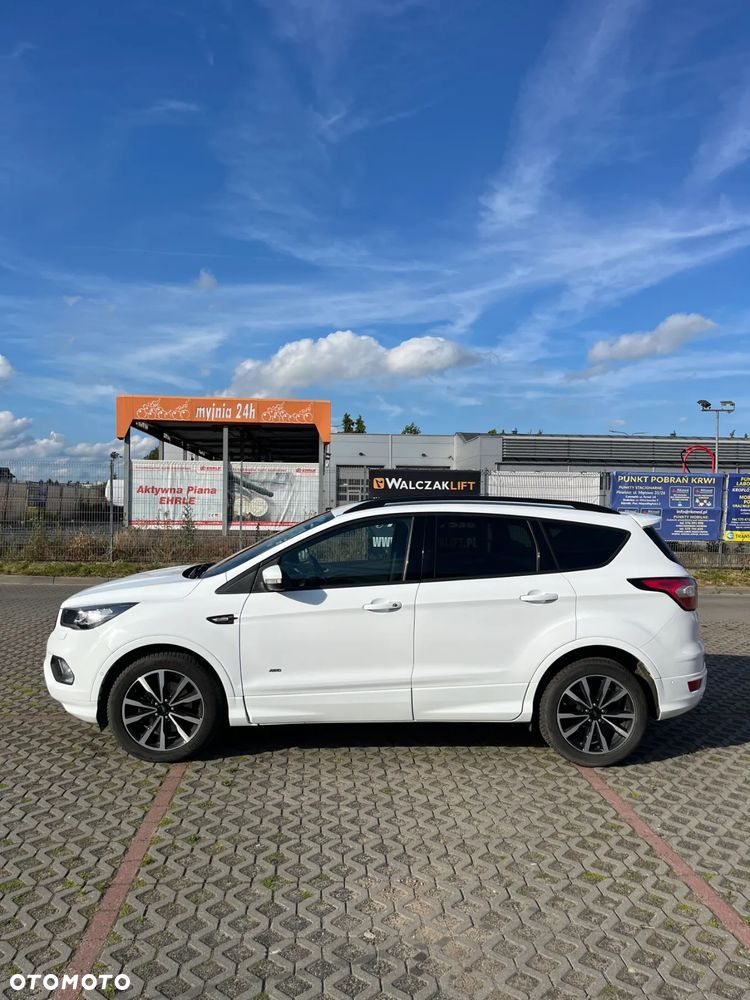Ford Kuga 1.5 EcoBoost 4x4 ST-Line - 4