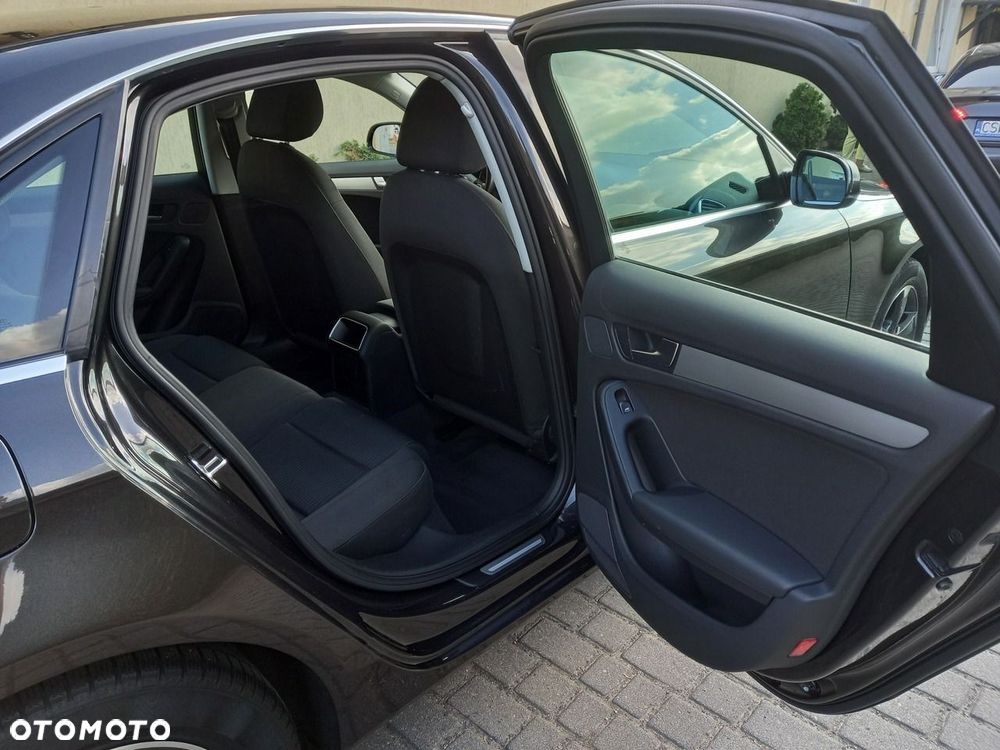 Audi A4 Limousine 2.0 TDI ultra DPF Attraction - 23