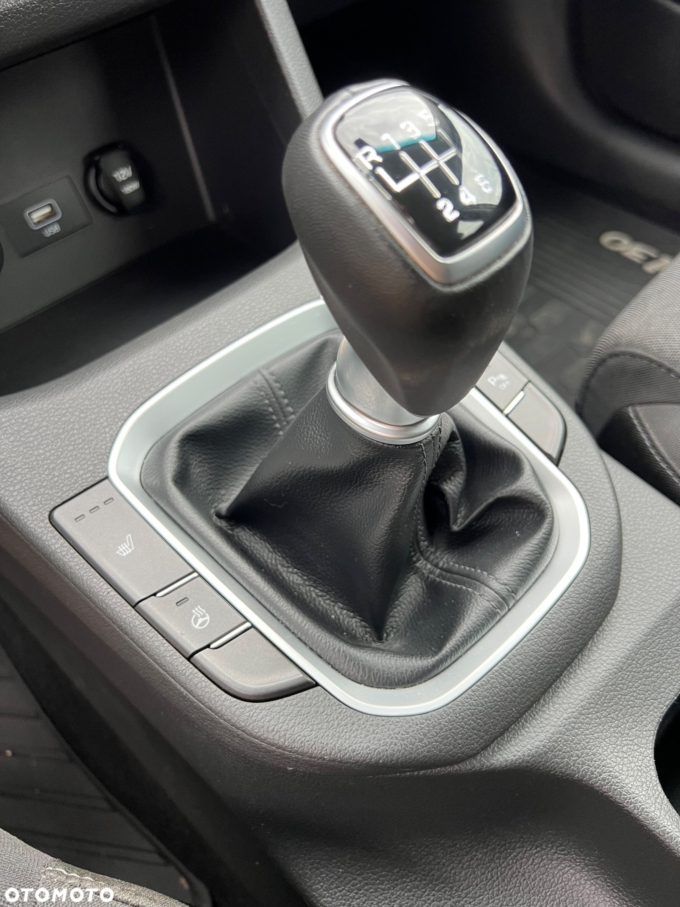 Hyundai i30 1.6 D Comfort - 35