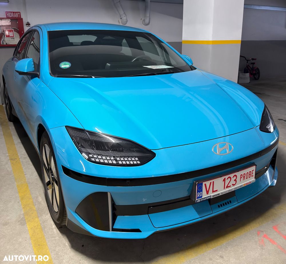 Hyundai IONIQ - 8