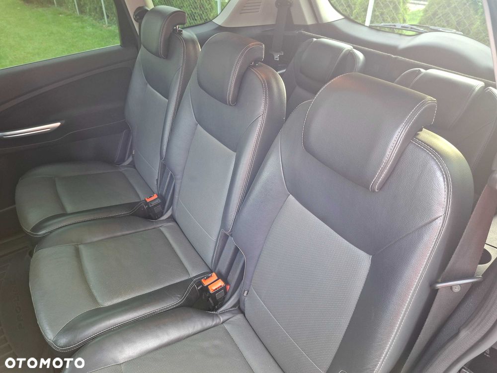 Ford S-Max - 7