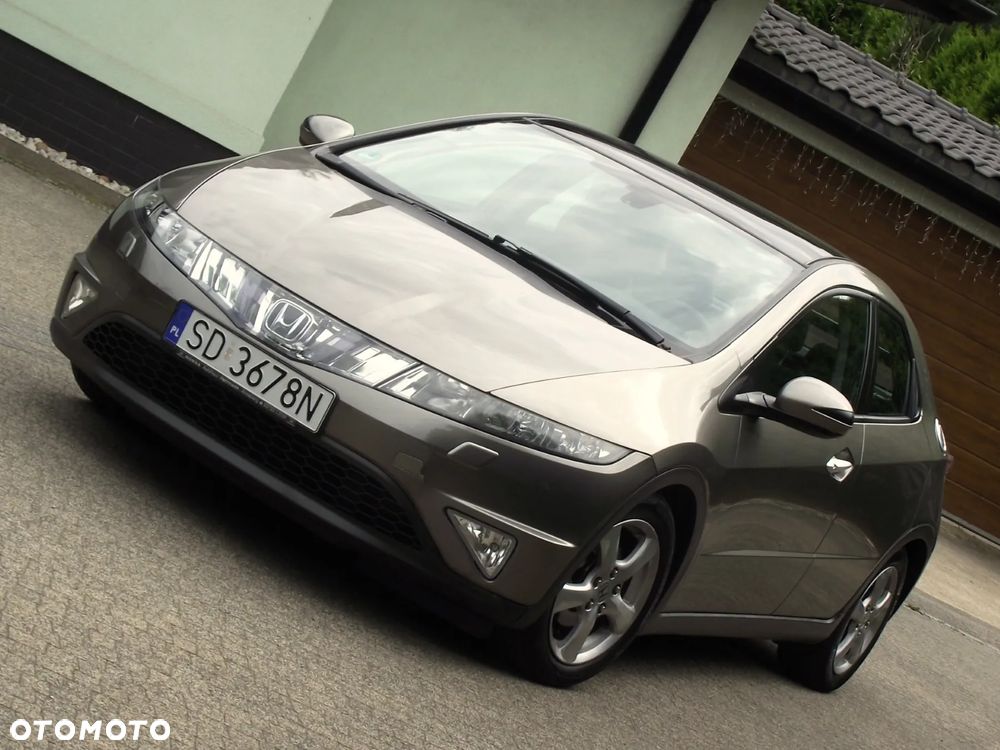 Honda Civic 1.8 Executive - 38
