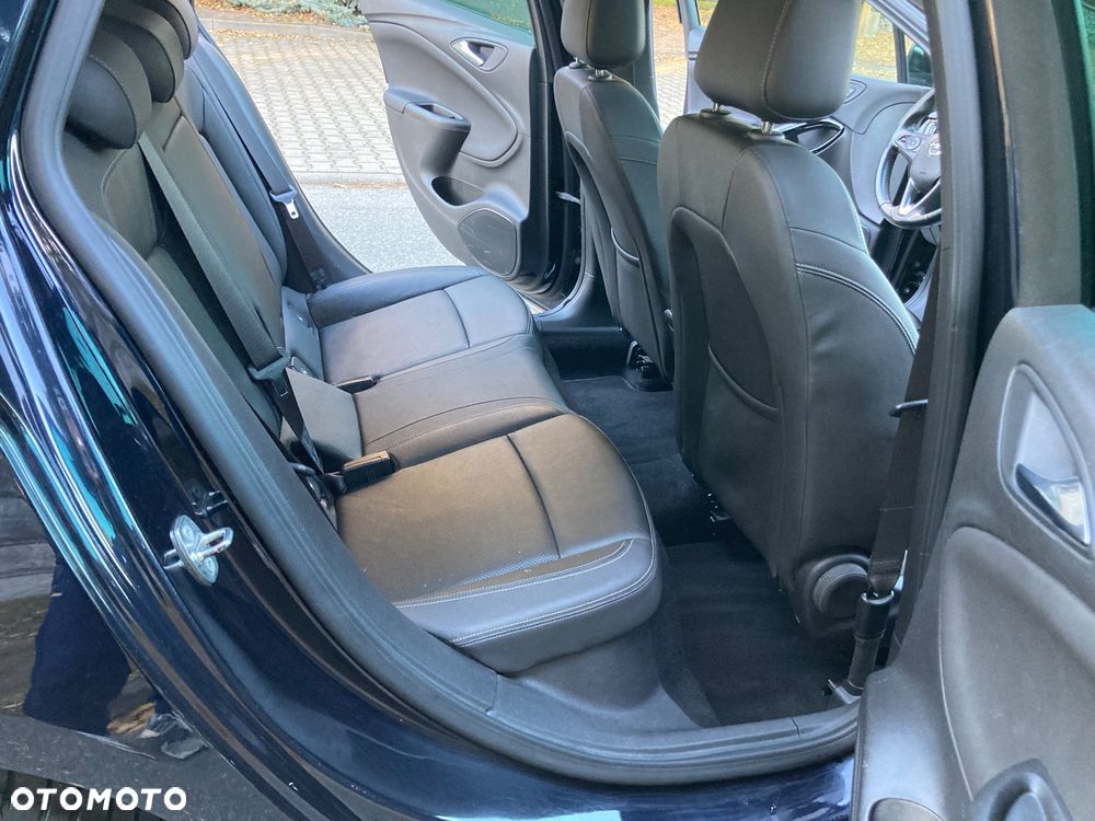 Opel Astra 1.4 Turbo Sports Tourer Ultimate - 25
