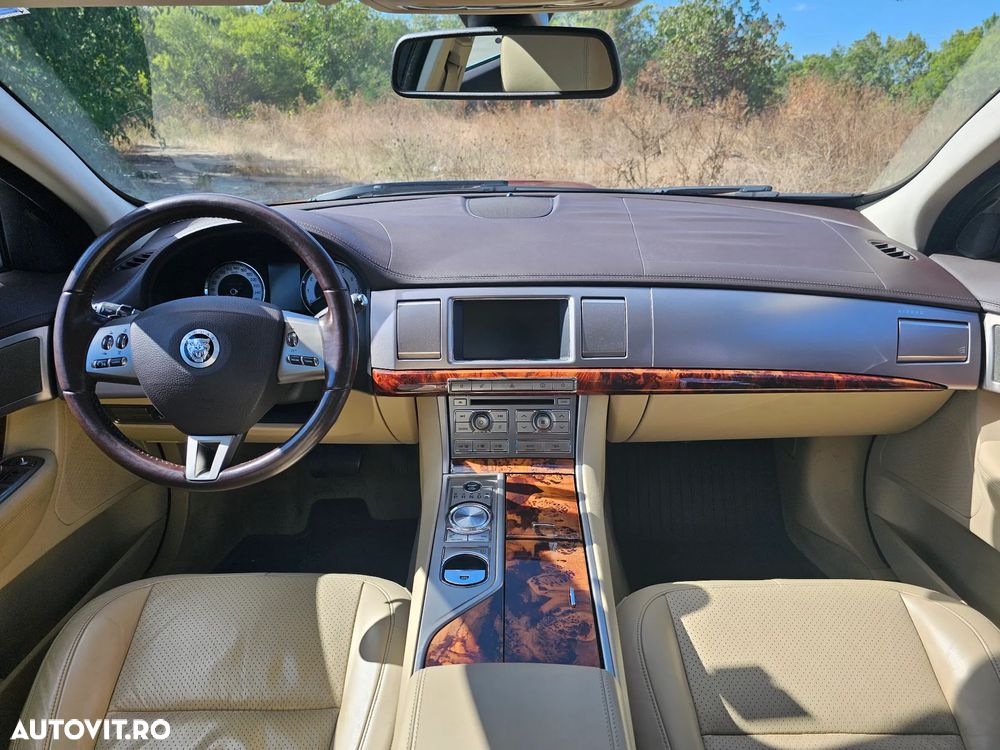 Jaguar XF 3.0 Premium Luxury Aut - 5