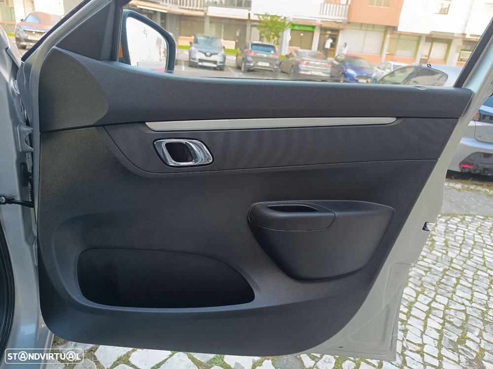 Dacia Spring Comfort Plus - 29