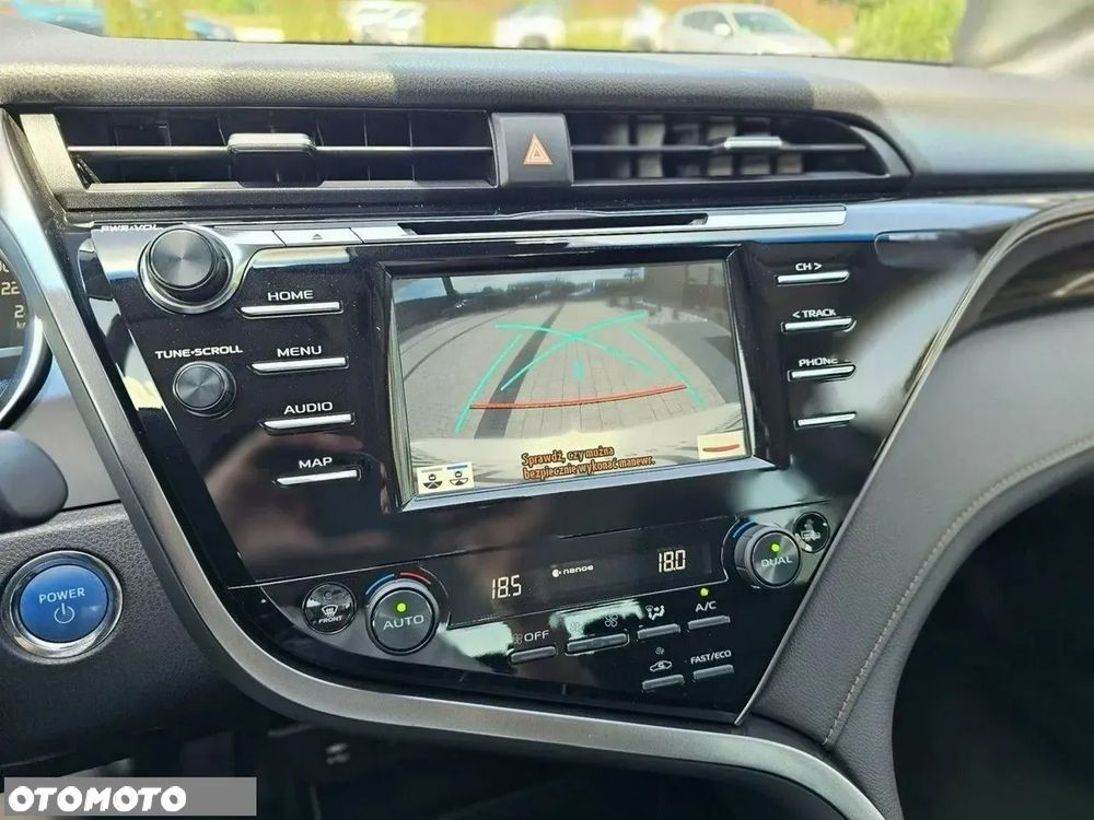 Toyota Camry 2.5 Hybrid Prestige CVT - 25