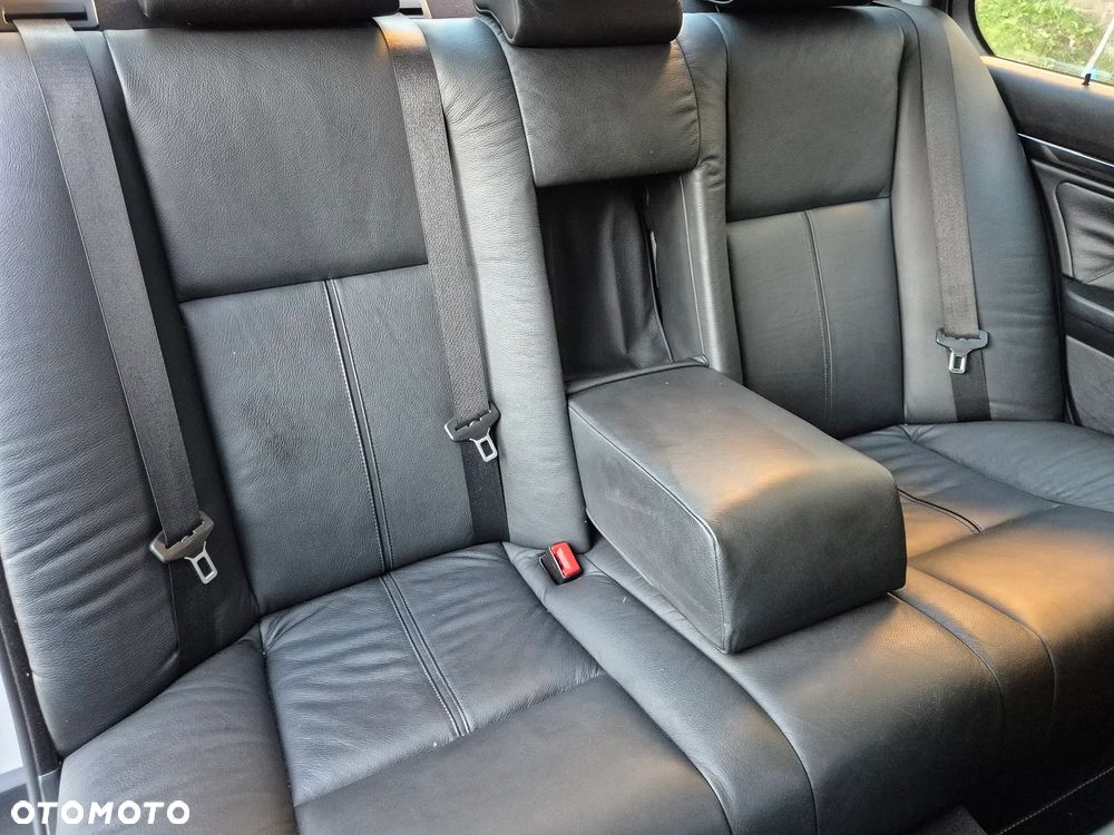 BMW Seria 5 - 28