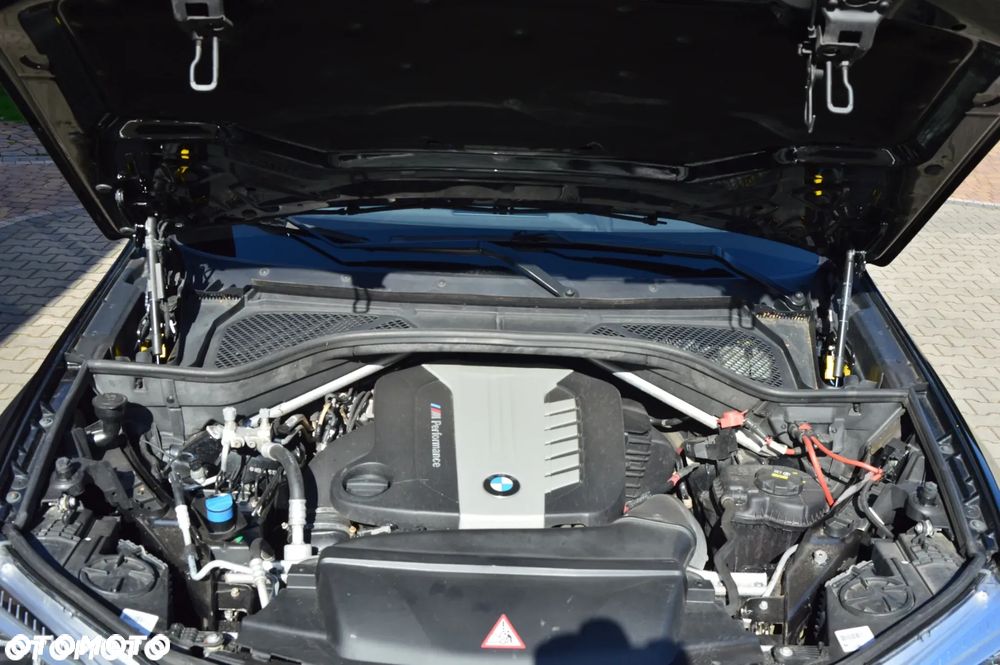 BMW X6M - 32