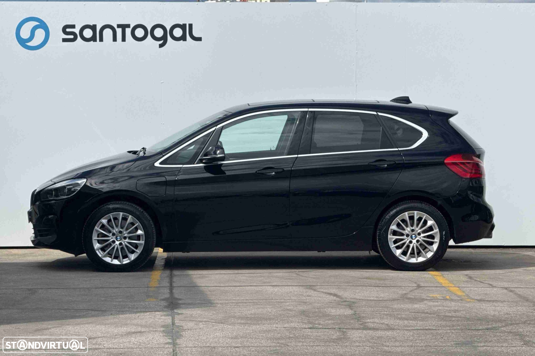 BMW 225xe Active Tourer - 3
