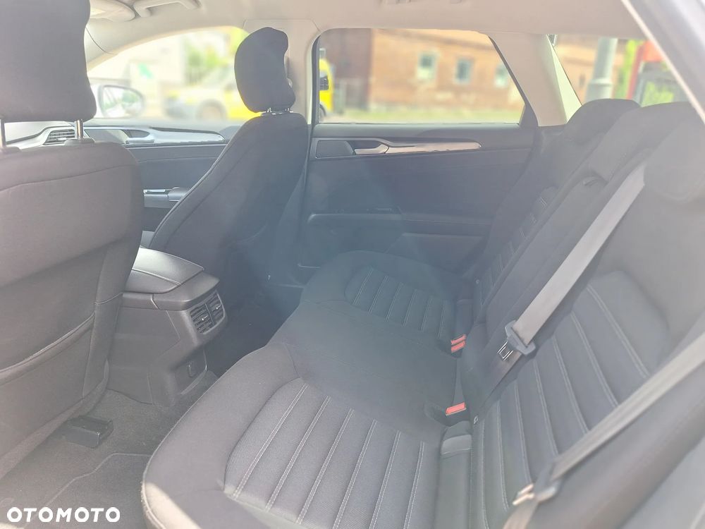 Ford Mondeo SW - 14