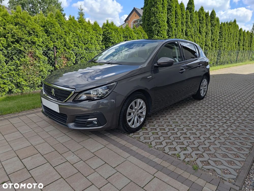 Peugeot 308 - 1