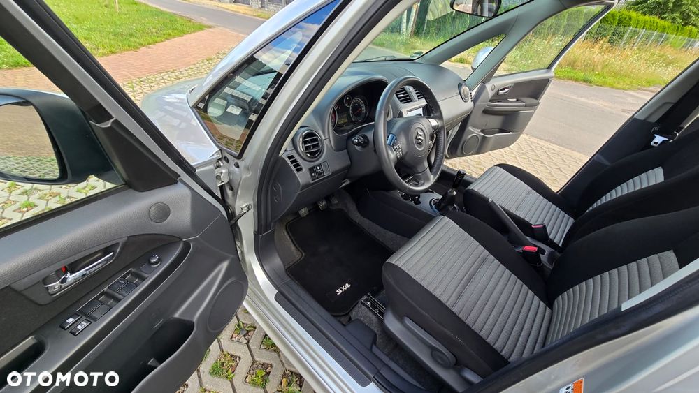 Suzuki SX4 1.6 Comfort - 10