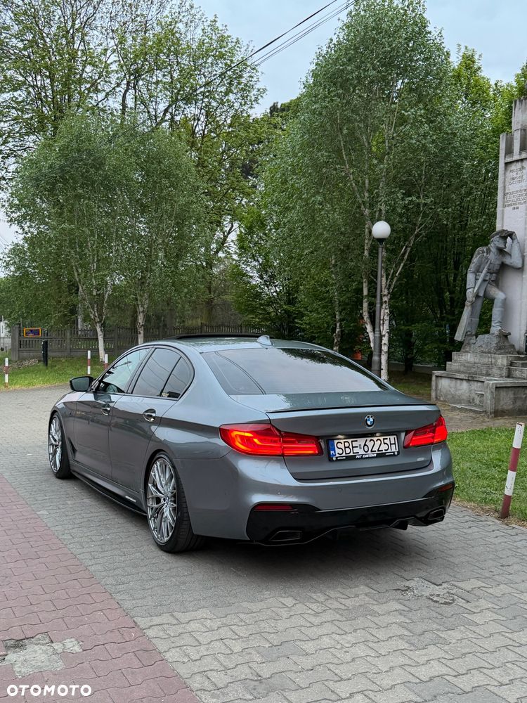 BMW Seria 5 520d M Sport - 4