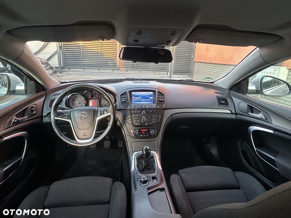 Opel Insignia - 8