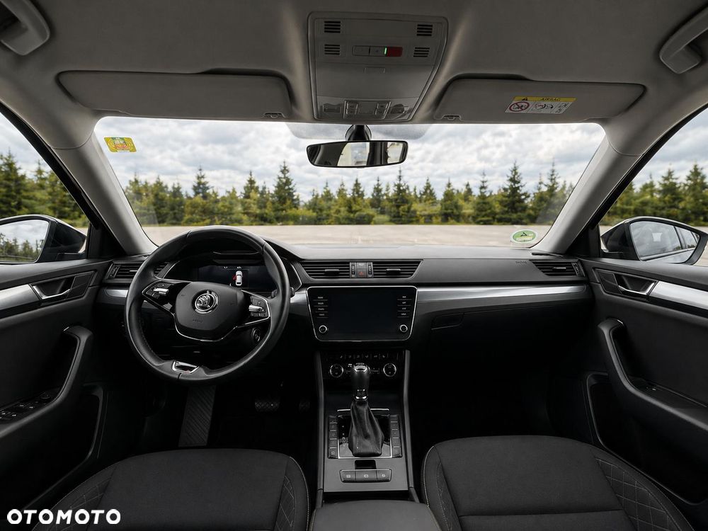 Skoda Superb 2.0 TDI Active DSG7 - 9