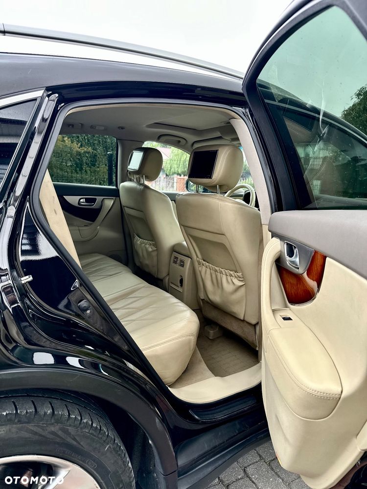 Infiniti FX FX30d S - 12