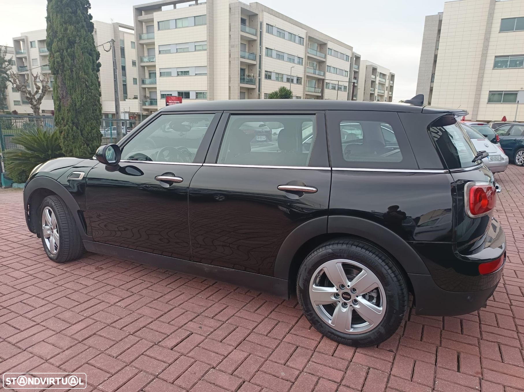 MINI Clubman One D - 6