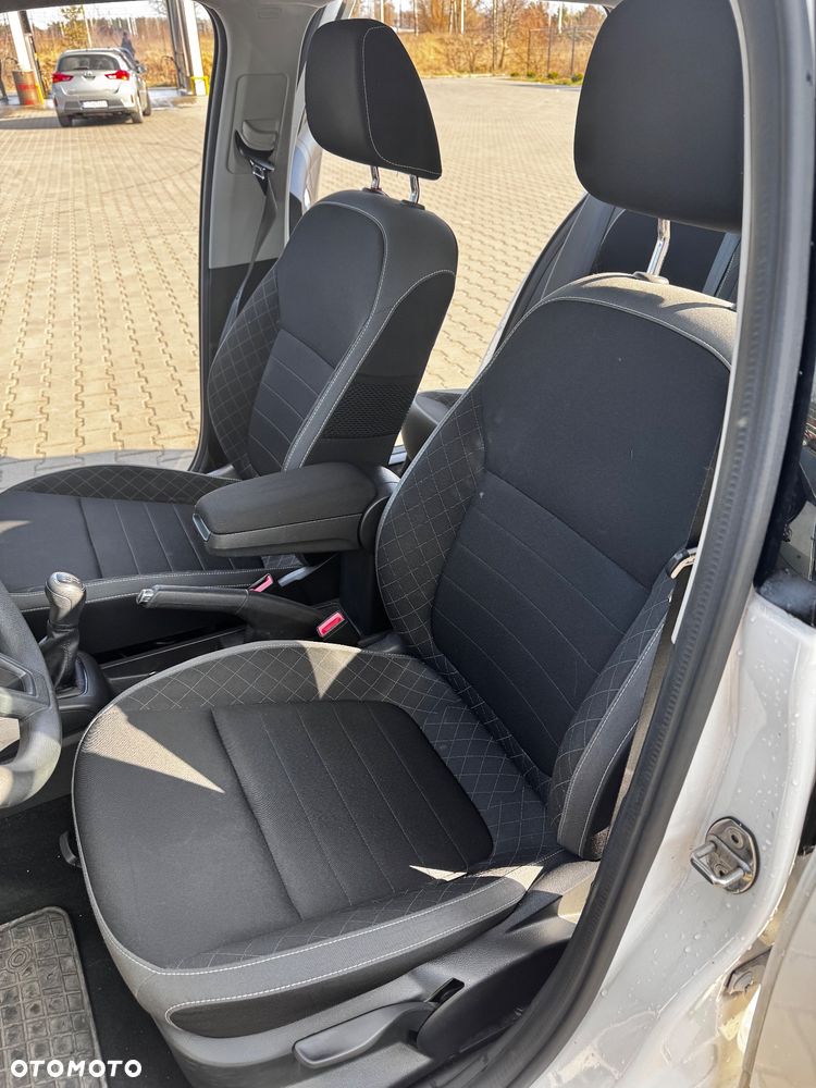 Skoda Fabia 1.0 TSI Ambition - 11