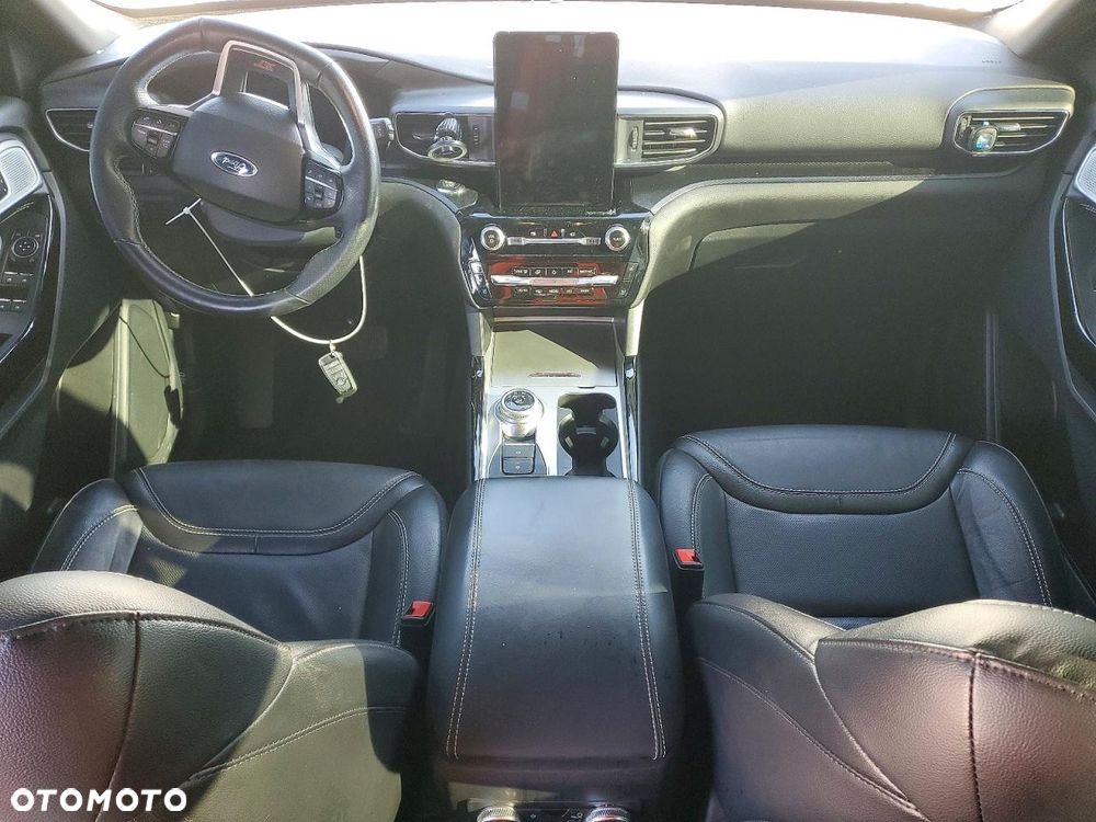Ford Explorer EcoBoost Plug-in Hybrid ST-LINE - 7