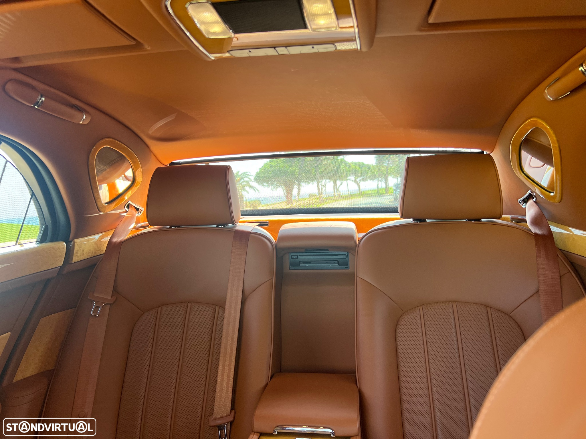 Bentley Mulsanne Standard - 34