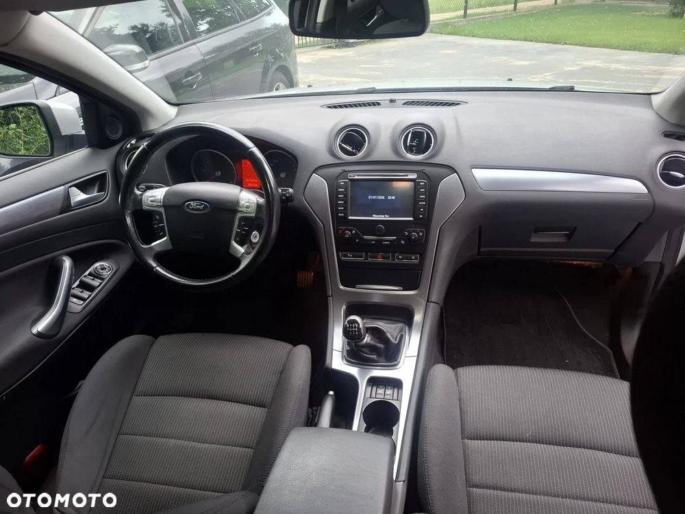 Ford Mondeo 2.0 TDCi Titanium - 11